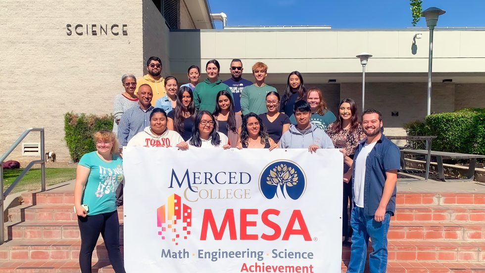 Merced College Mesa Students group photo